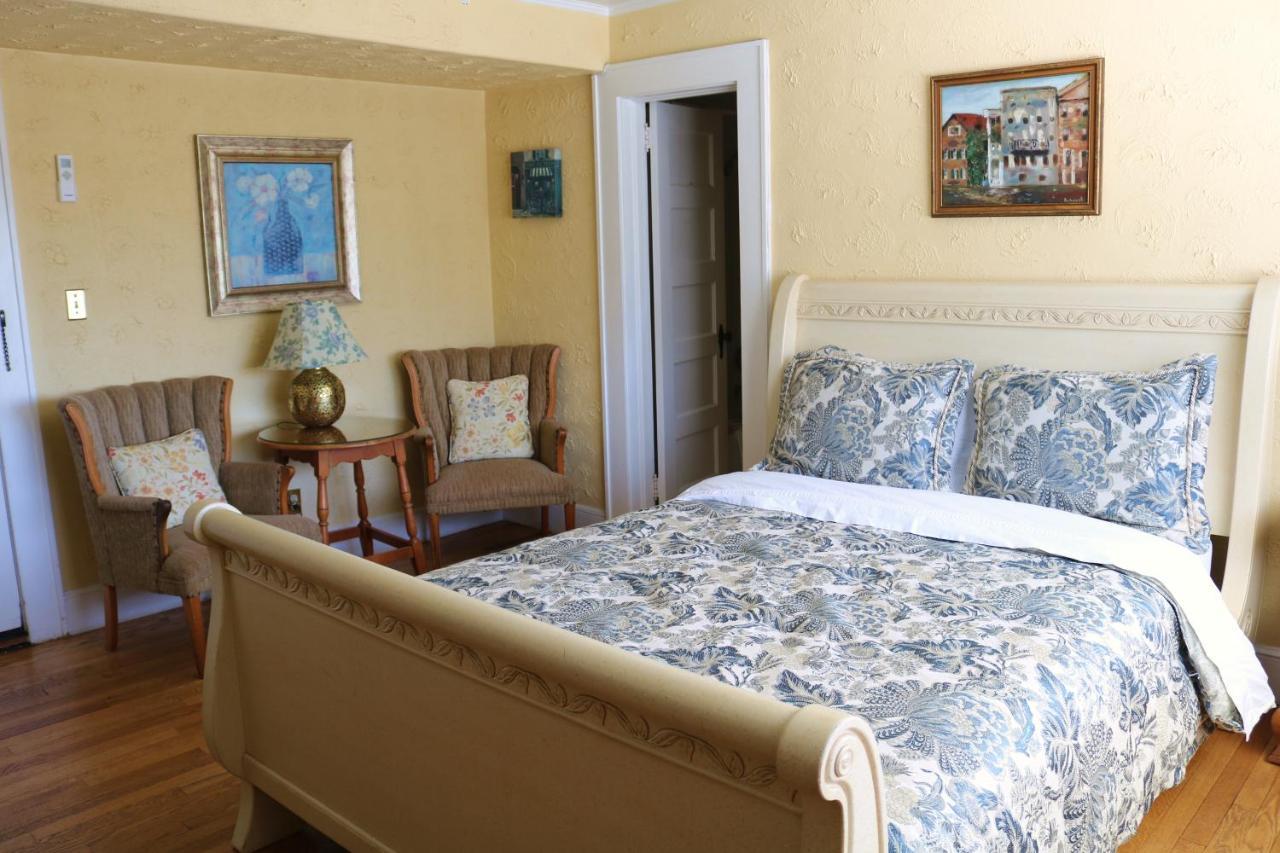 Echo Mountain Inn เฮนเดอร์สันวิลล์ ภายนอก รูปภาพ